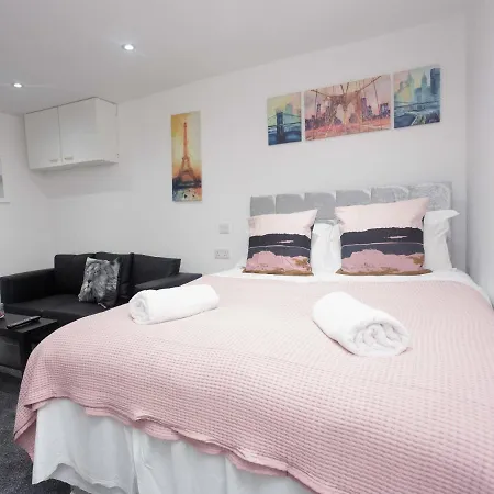 Apartment Hospital Leeds (West Yorkshire)